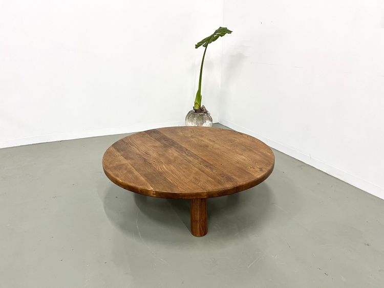 Table basse moderniste circulaire en chêne