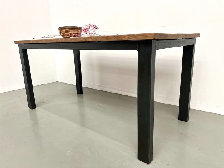 Table à manger années 70 piétement métal