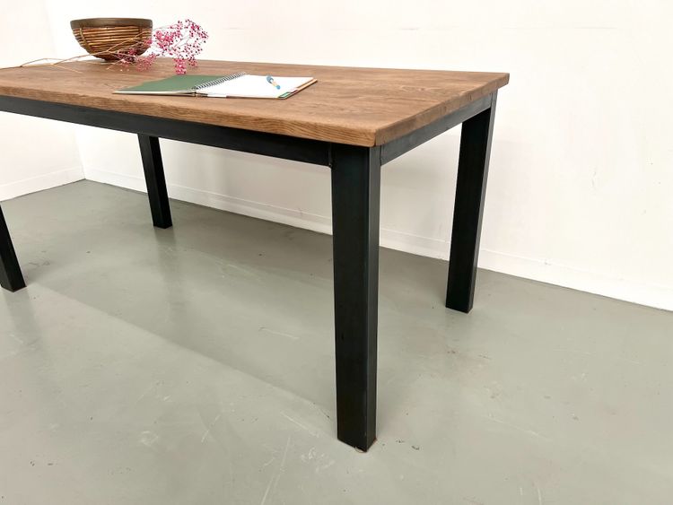 Table à manger années 70 piétement métal