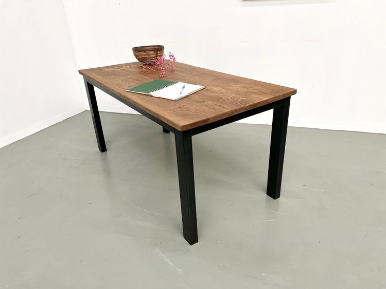 Table à manger années 70 piétement métal