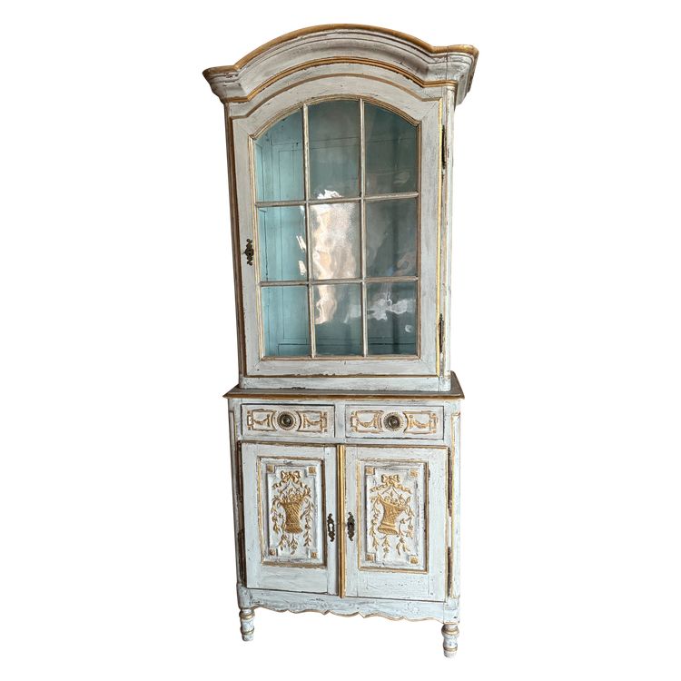 Petit meuble 2 corps vitrine sculpté Louis XVI datant du 18e siècle, patine riche 