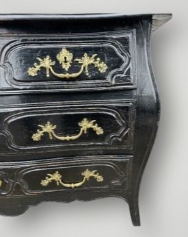 Commode Tombeau Rustique  Louis XV Laquée Noire D’époque XVIIIème 