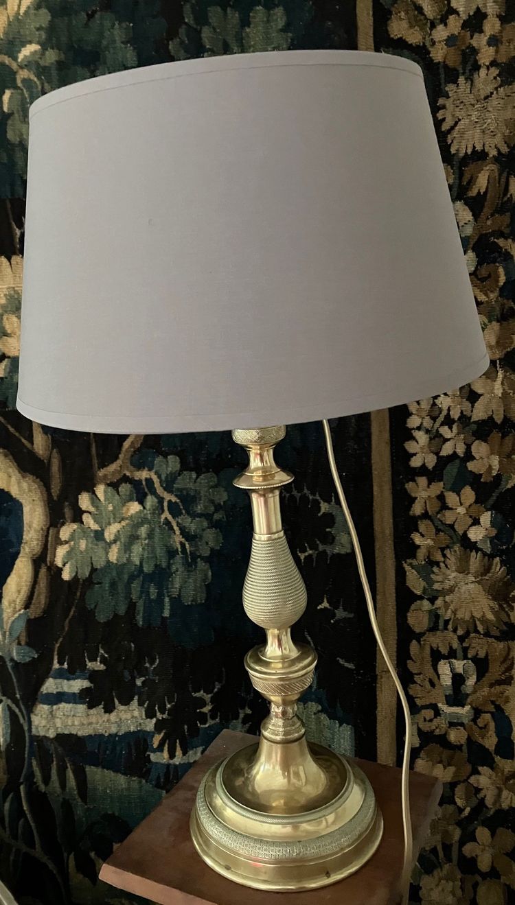 Large Restauration-period gilt bronze lamp circa 1820/1830
