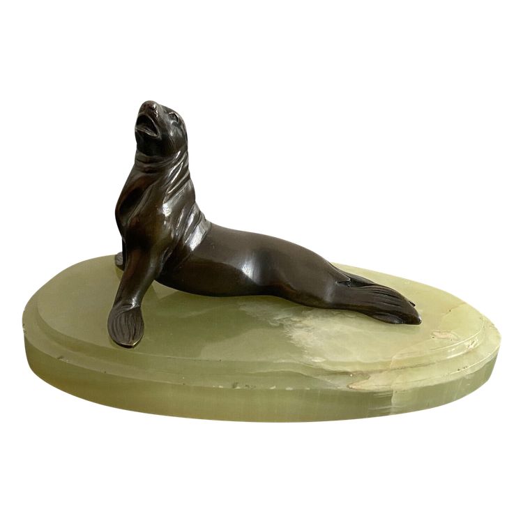 Sigillo in bronzo con patina marrone cioccolato Base in onice Art Déco 1930