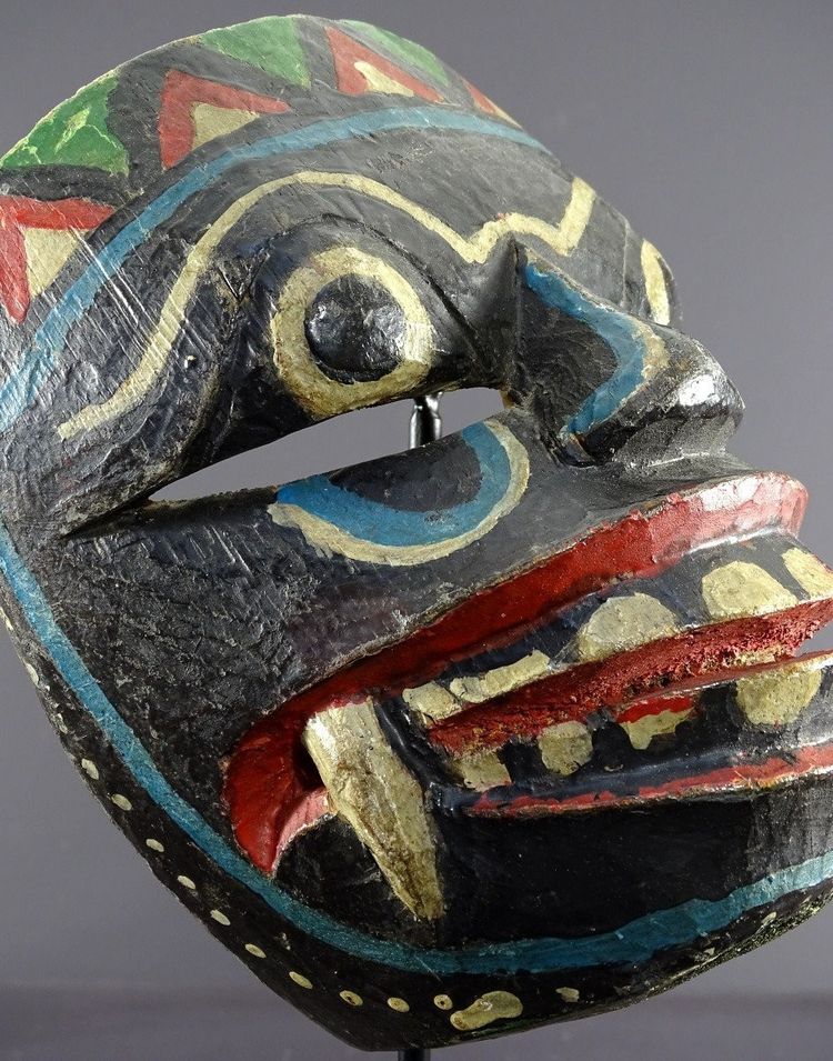 Indonesia, Java Island, Râmâyana Theater, Polychrome Wooden Raksasa Mask.