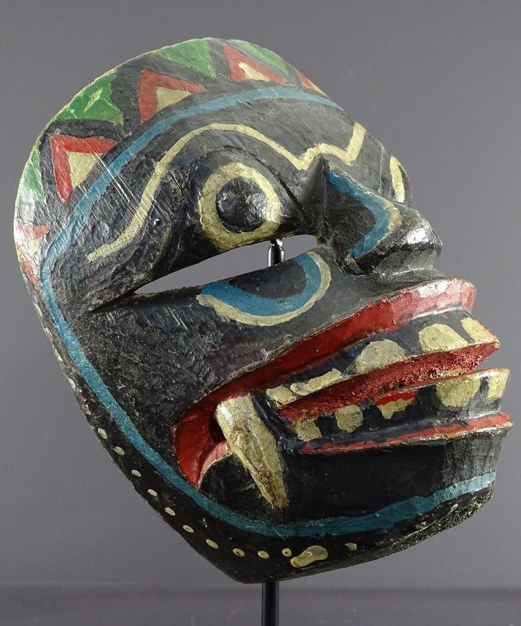 Indonesia, Java Island, Râmâyana Theater, Polychrome Wooden Raksasa Mask.