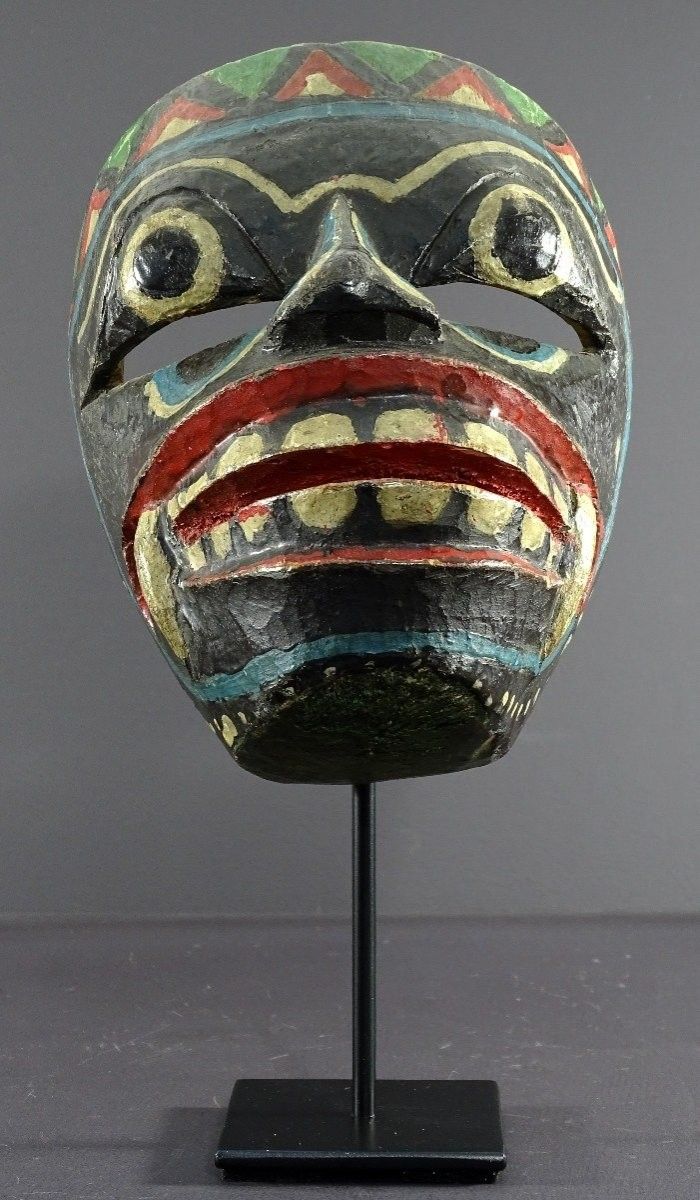 Indonesia, Java Island, Râmâyana Theater, Polychrome Wooden Raksasa Mask.