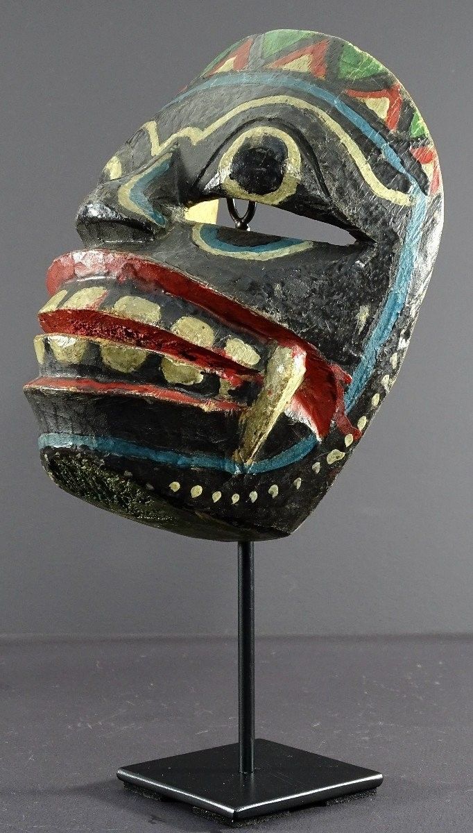 Indonesia, Java Island, Râmâyana Theater, Polychrome Wooden Raksasa Mask.