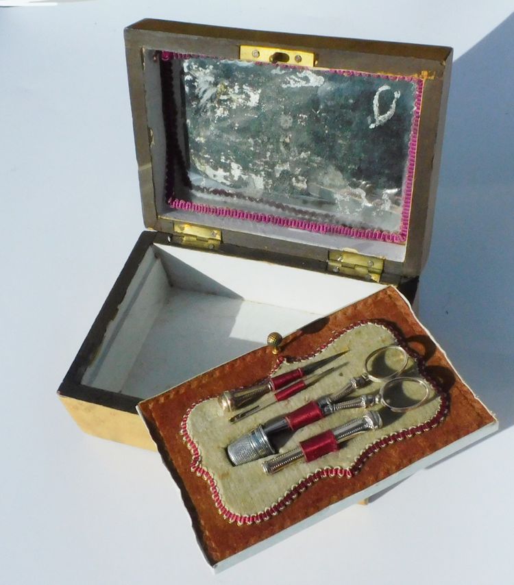 Small Box Sewing Kit Silver Vermeil Embroidery Scissors Thimble Case Needles