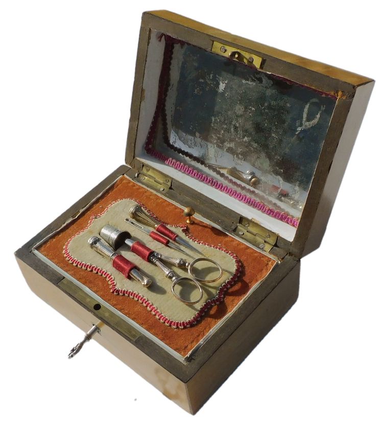 Small Box Sewing Kit Silver Vermeil Embroidery Scissors Thimble Case Needles