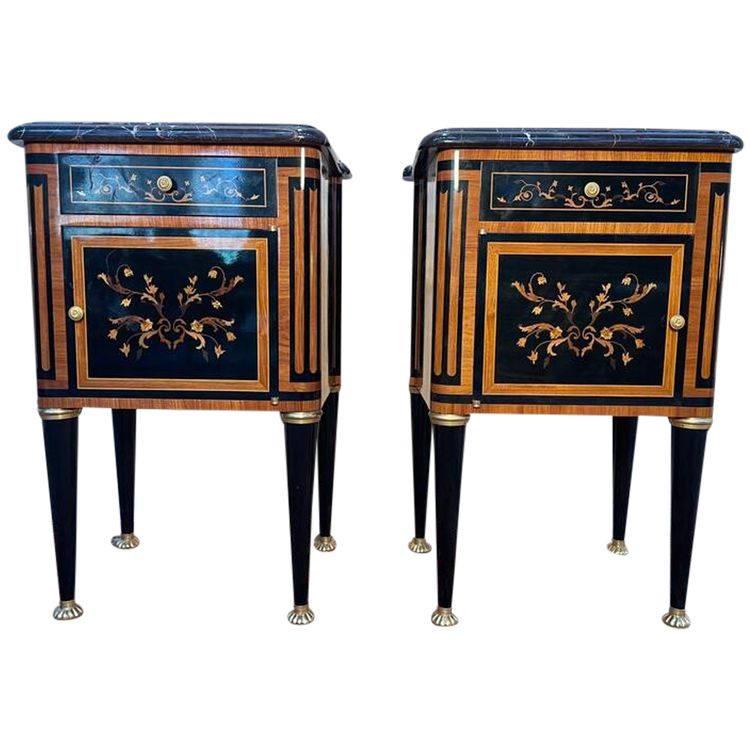 Paire de tables de chevets de style Louis XVI JANSEN