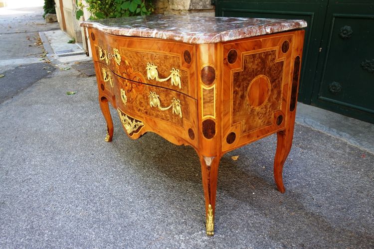 Cassettiera in intarsio di uccelli, Grenoble