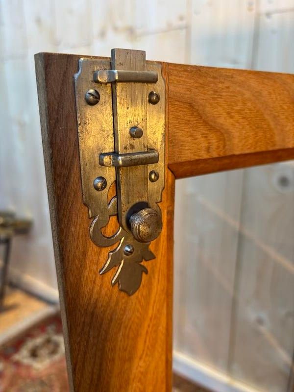 Meuble à hauteur d’appui de style Louis XVI