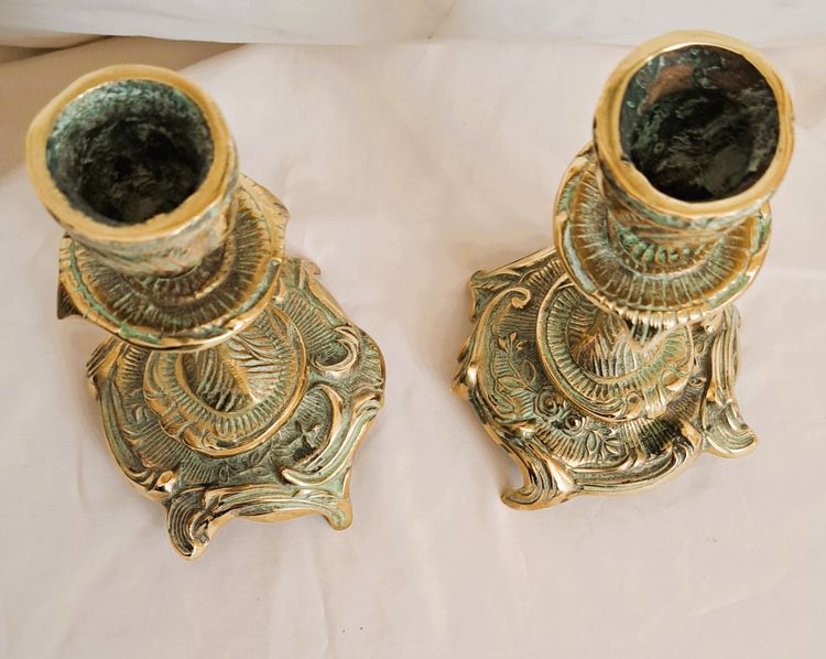 Pair of chased and gilt bronze candlesticks in the Louis XV style, early 20th century